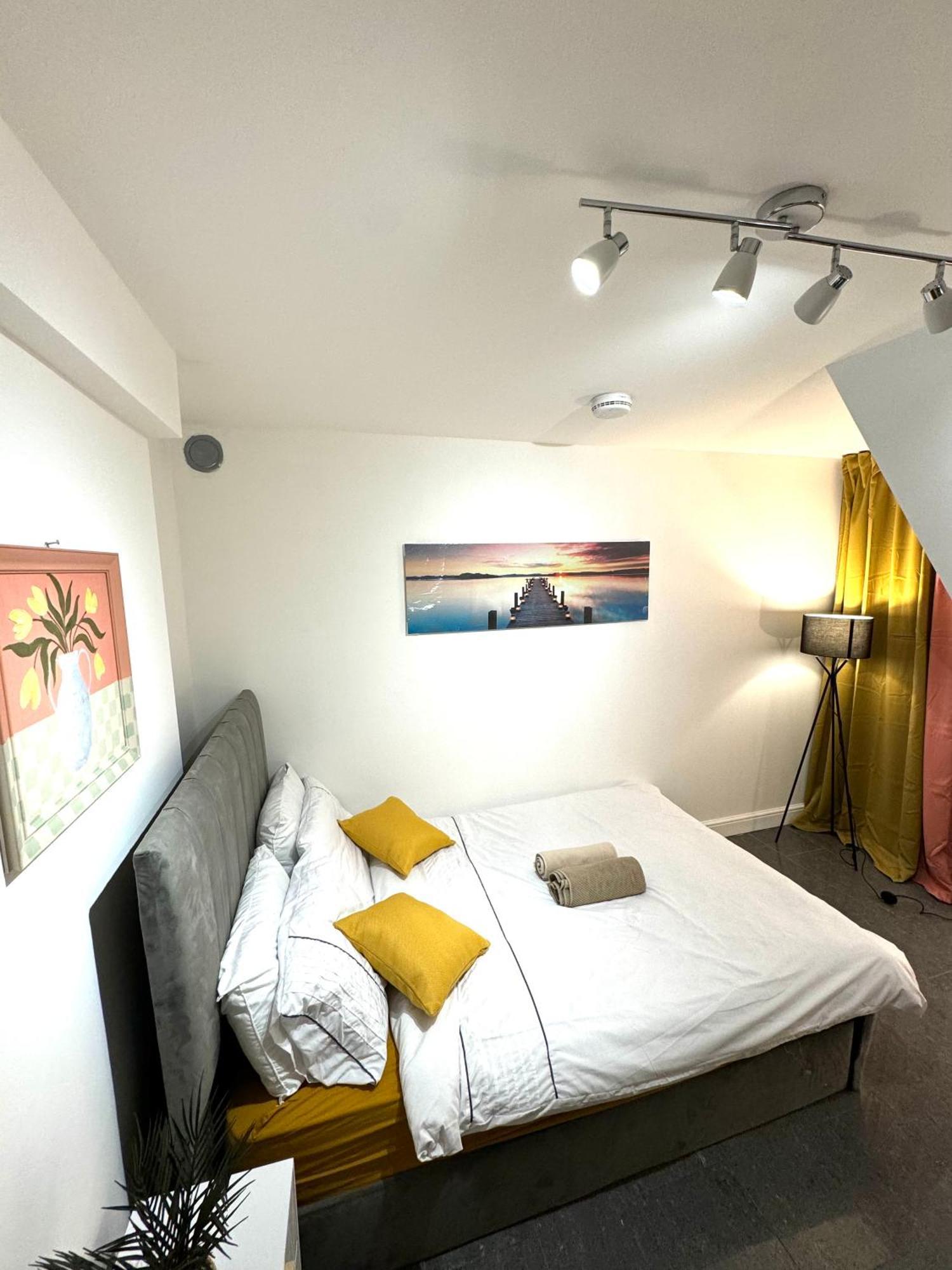 A Modern Luxury Penthouse Close To London Tower-Hil-Canary Wharf-Central London Exterior photo